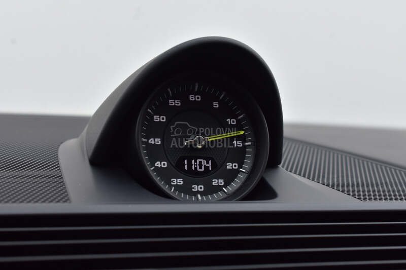 Porsche Panamera 4 E-Hybrid