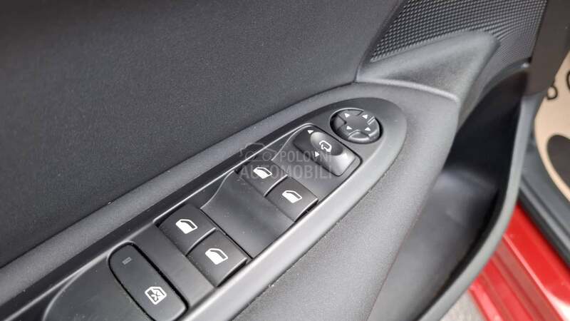 Citroen C4 PREMIUM NA VI