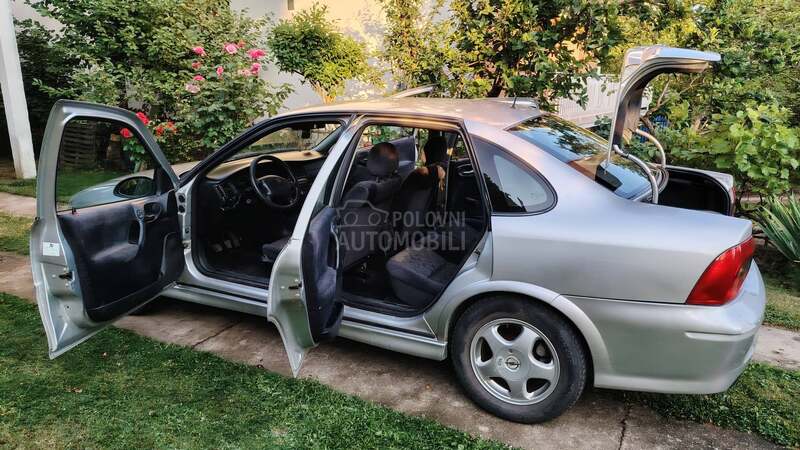 Opel Vectra B 