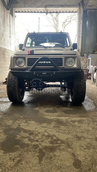 Suzuki SJ Samurai Sj500