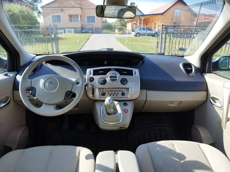 Renault Scenic 1.5 DCI
