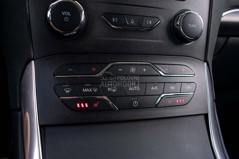 Ford S-Max 2.0 TDCI TITANIUM
