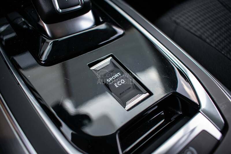 Peugeot 308 1.5 HDI / BUSINESS