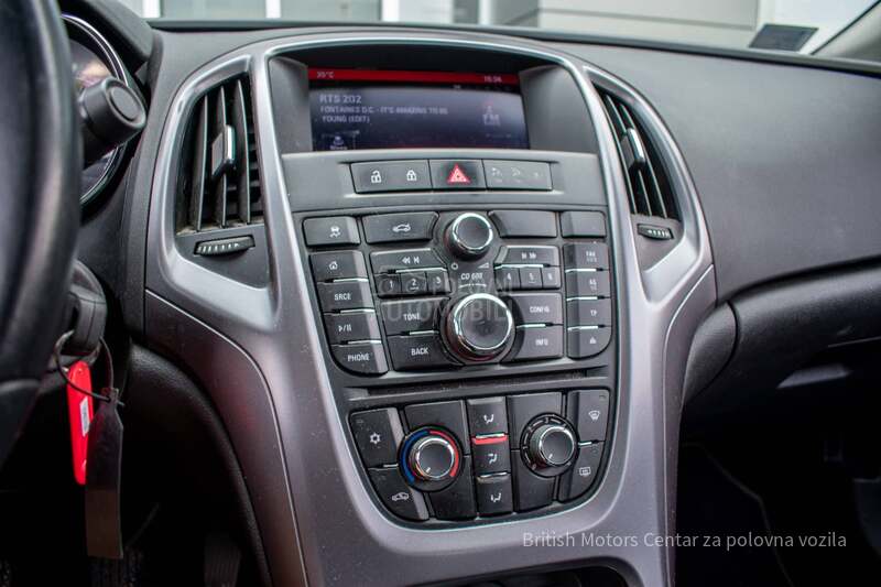 Opel Astra J 