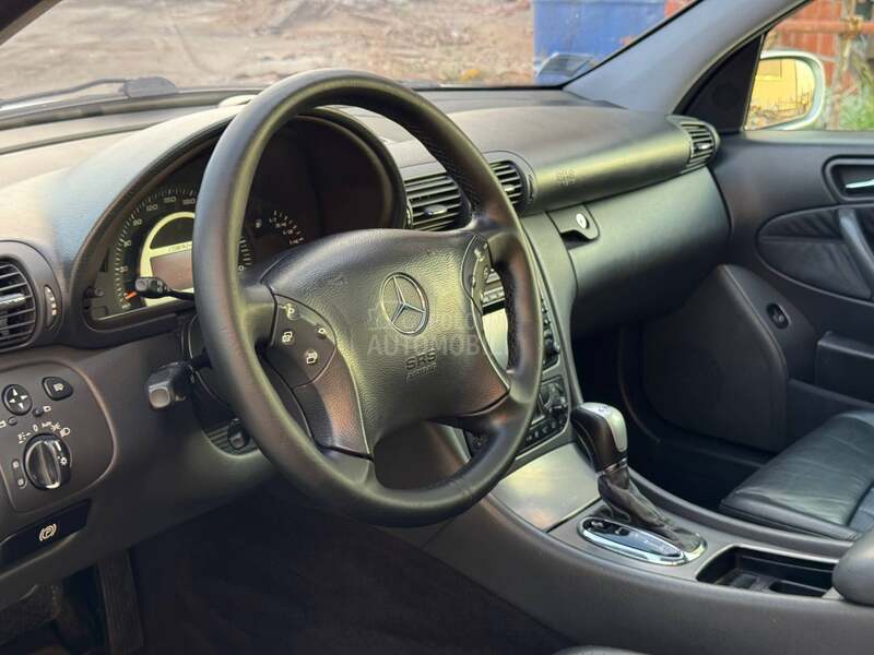 Mercedes Benz C 32 AMG T-Model Retkost