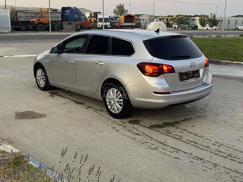 Opel Astra J 1,7