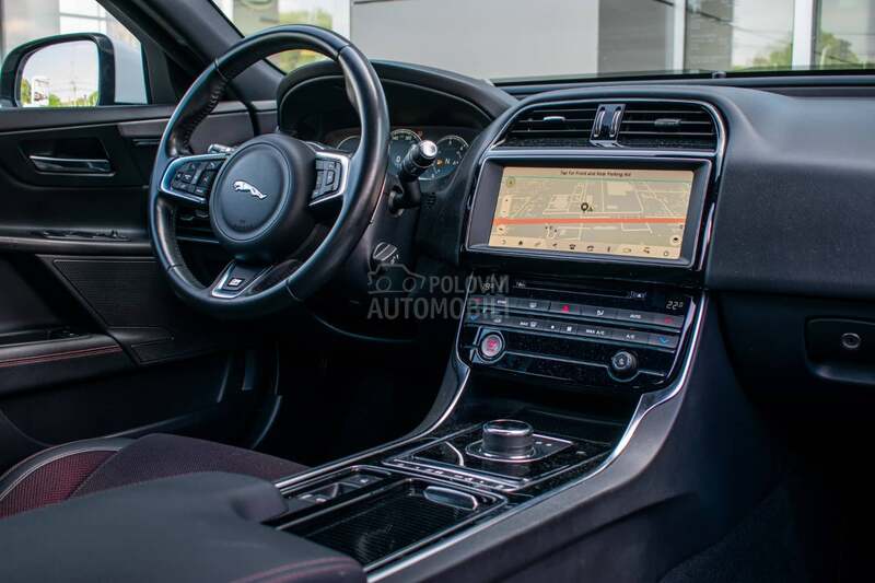 Jaguar XE 2.0D R Sport AWD
