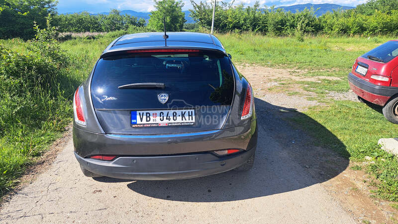 Lancia Delta REG