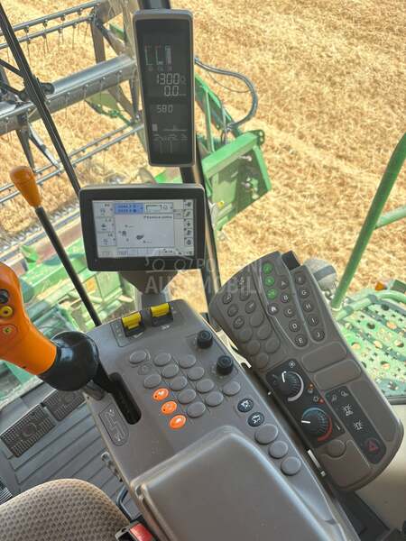 John Deere w540