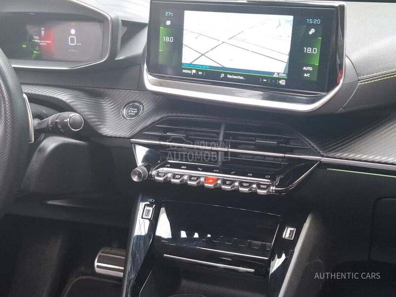 Peugeot 2008 GT/Pano/u dolasku