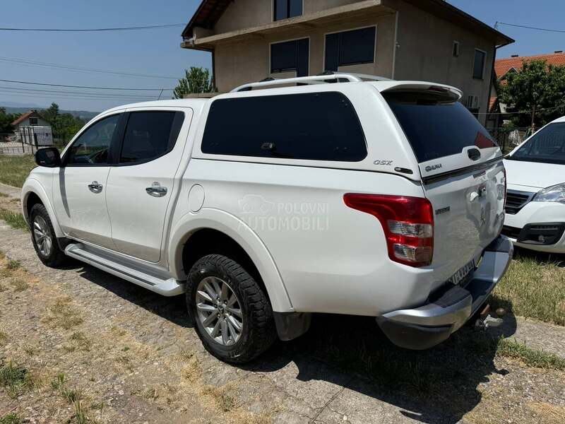 Mitsubishi L200 