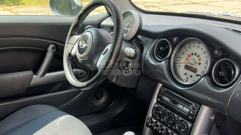 MINI One 