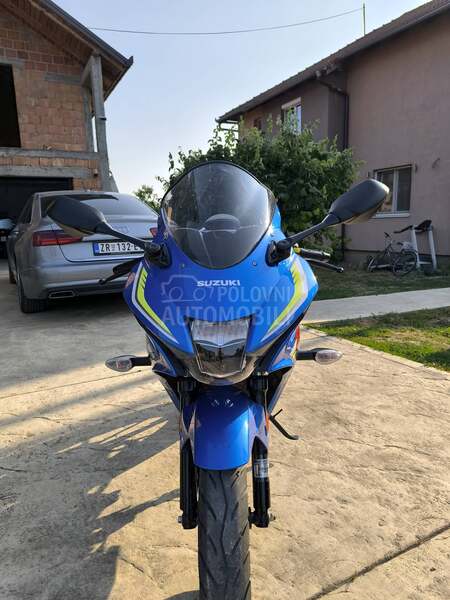 Suzuki gsxr 125