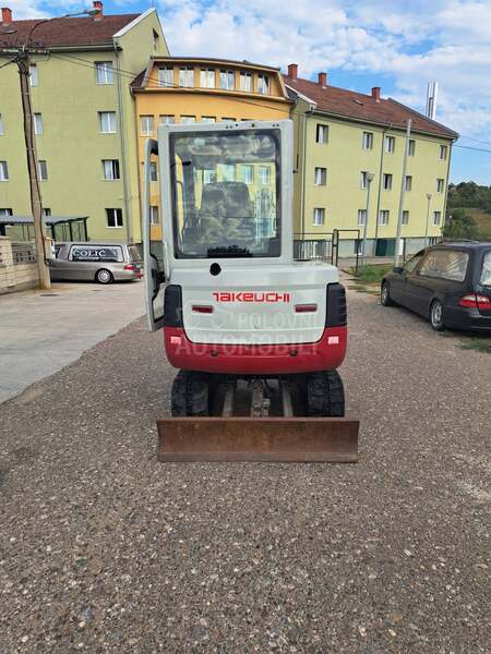 Takeuchi Tb 228