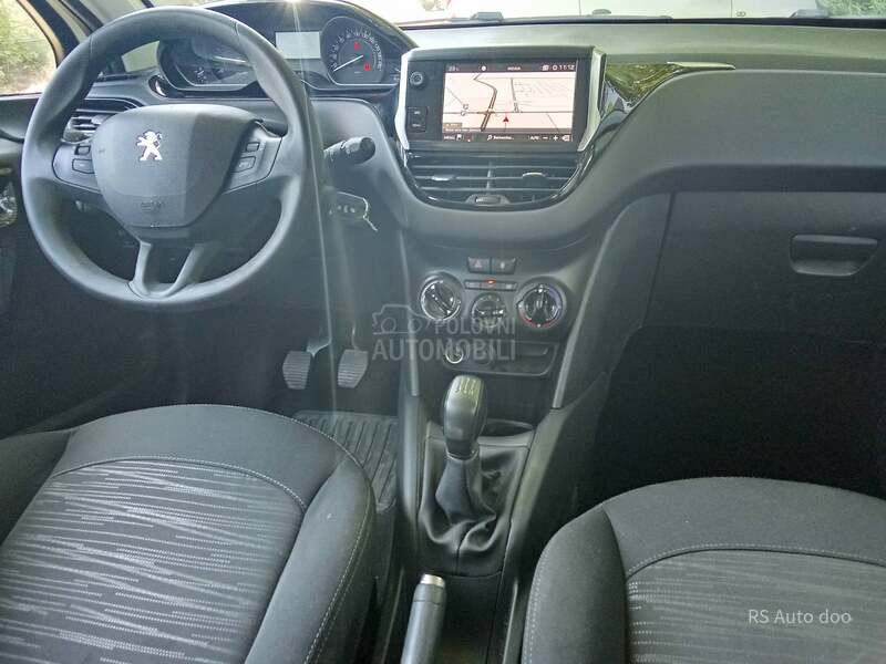 Peugeot 208 3.5.0.0.0.k.m