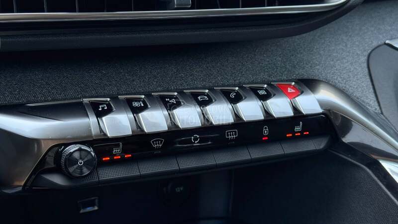 Peugeot 3008 Allure/360 kam/LED