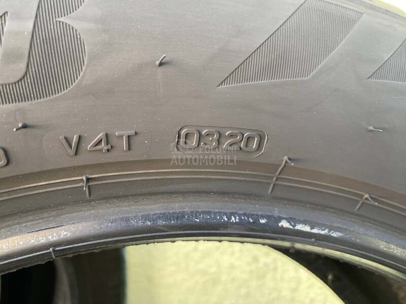 Bridgestone 235/55 R19 Zimska
