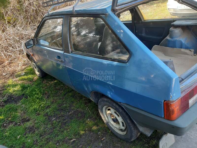 Lada Samara 