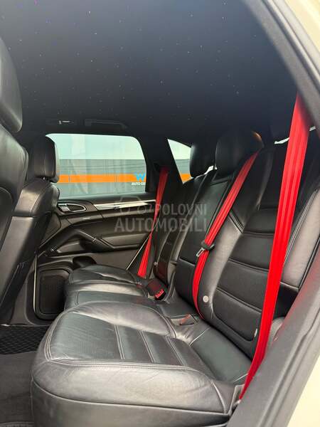Porsche Cayenne GTS