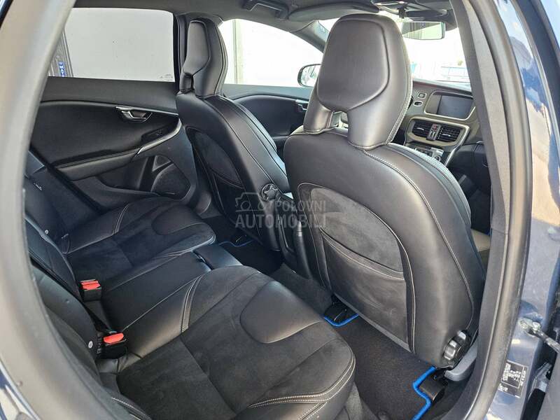 Volvo V40 1.6D R-DESIGN VIRT.