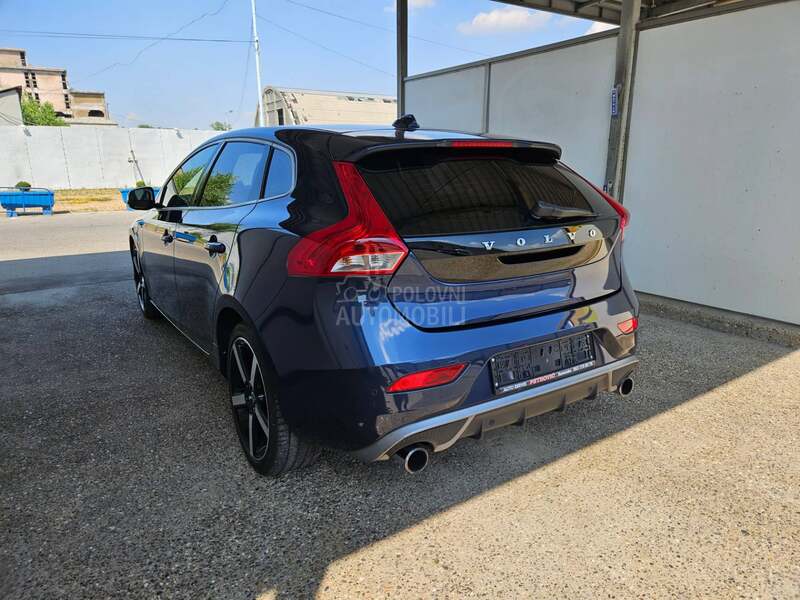 Volvo V40 1.6D R-DESIGN VIRT.