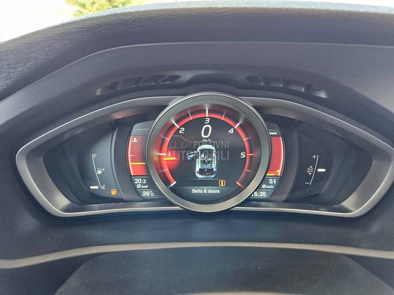 Volvo V40 1.6D R-DESIGN VIRT.