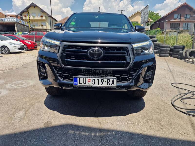 Toyota Hilux 