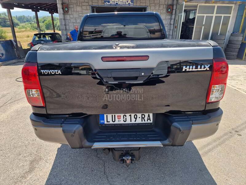 Toyota Hilux 