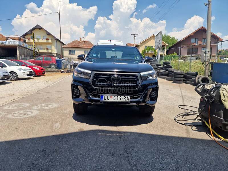 Toyota Hilux 