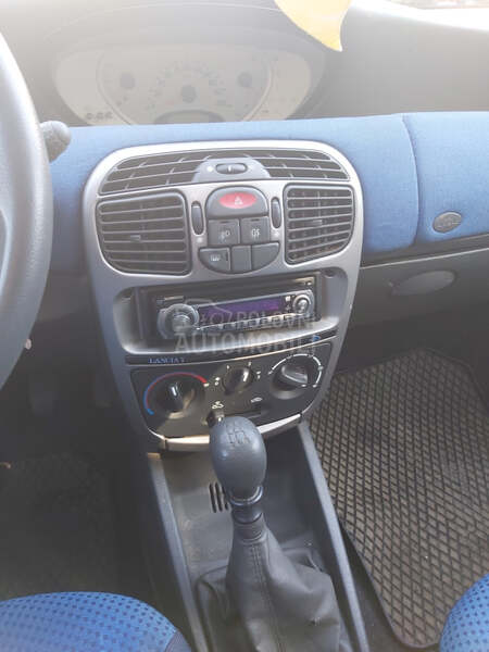 Lancia Ypsilon 