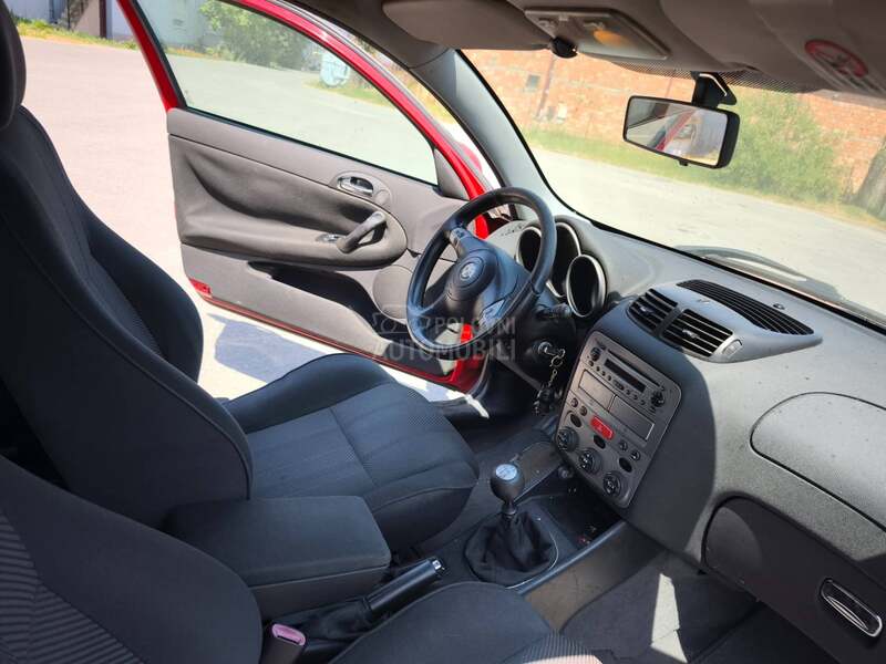 Alfa Romeo 147 