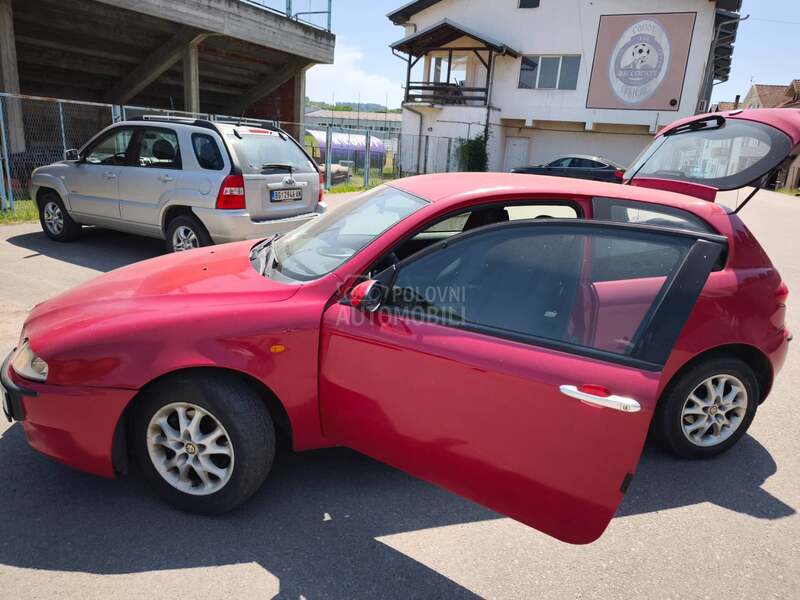 Alfa Romeo 147 