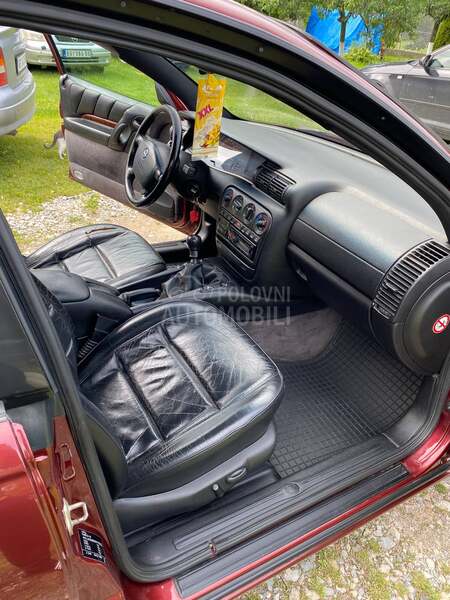 Opel Omega 2.5 V6