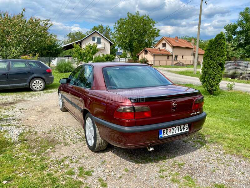 Opel Omega 2.5 V6