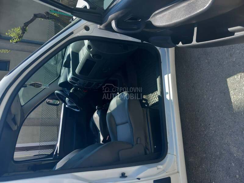 Citroen Berlingo 2OO6 D0BAR