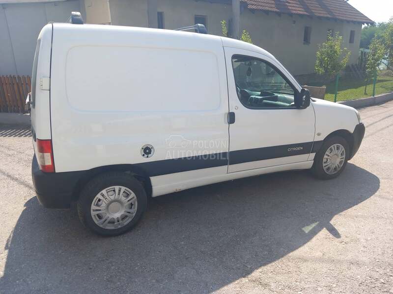 Citroen Berlingo 2OO6 D0BAR