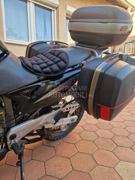Honda Transalp 650