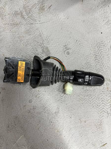 Prekidac svetla i migavca