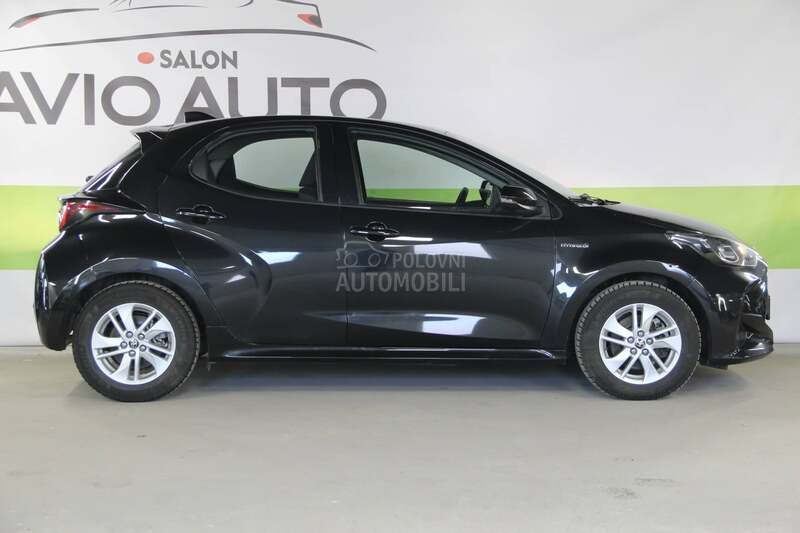 Toyota Yaris HYBRID