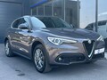 Alfa Romeo Stelvio Q4 210