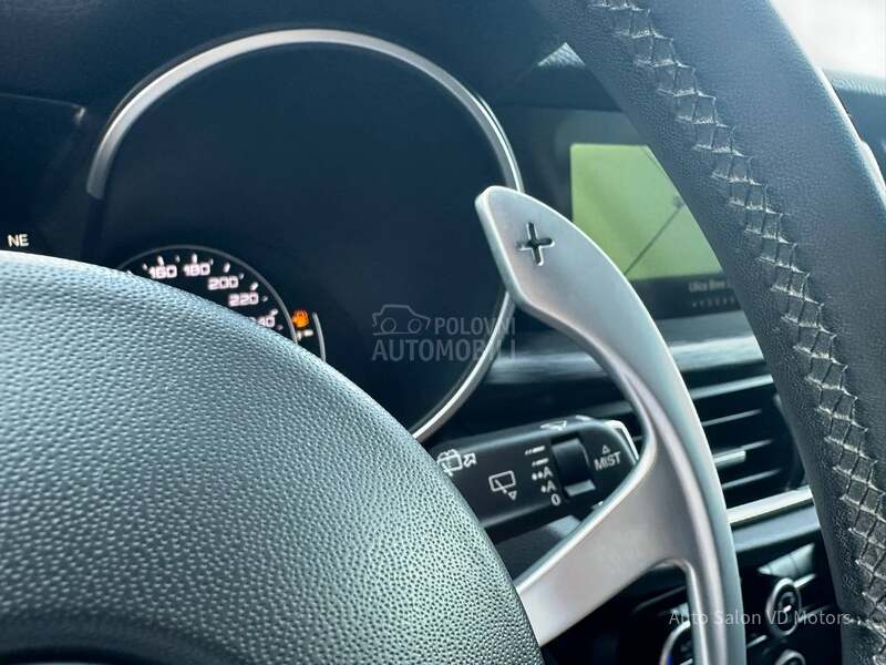 Alfa Romeo Stelvio Q4 210