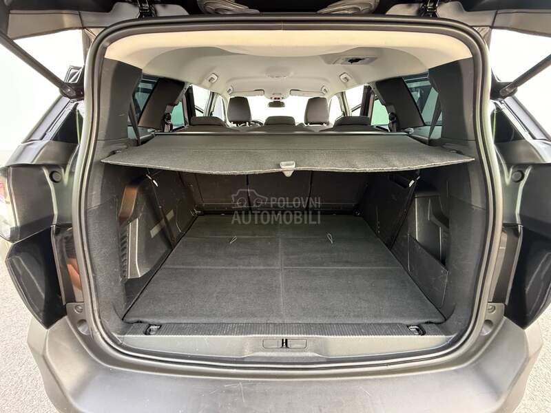 Peugeot 5008 1.2/AUT/7S