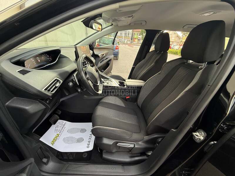 Peugeot 5008 1.2/AUT/7S