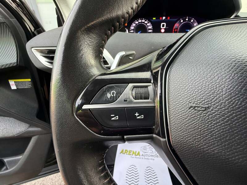 Peugeot 5008 1.2/AUT/7S
