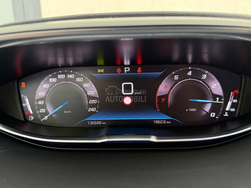 Peugeot 5008 1.2/AUT/7S