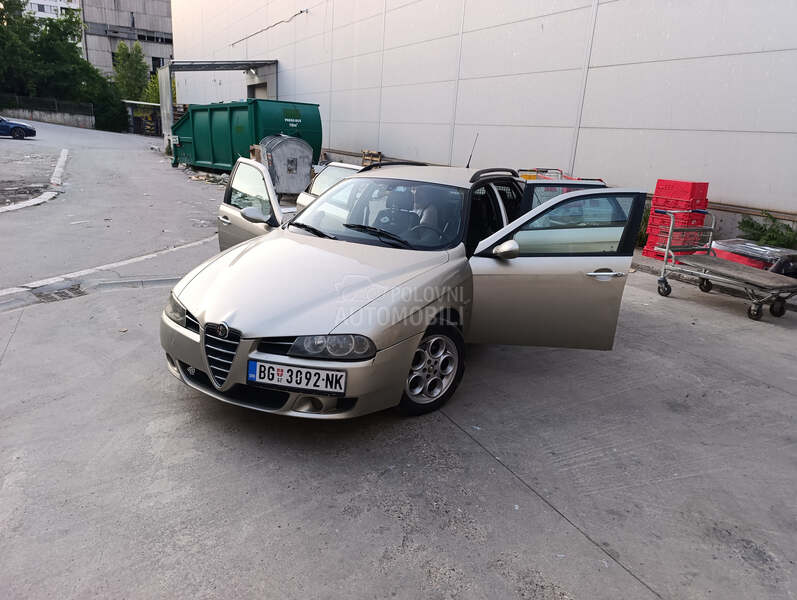 Alfa Romeo 156 
