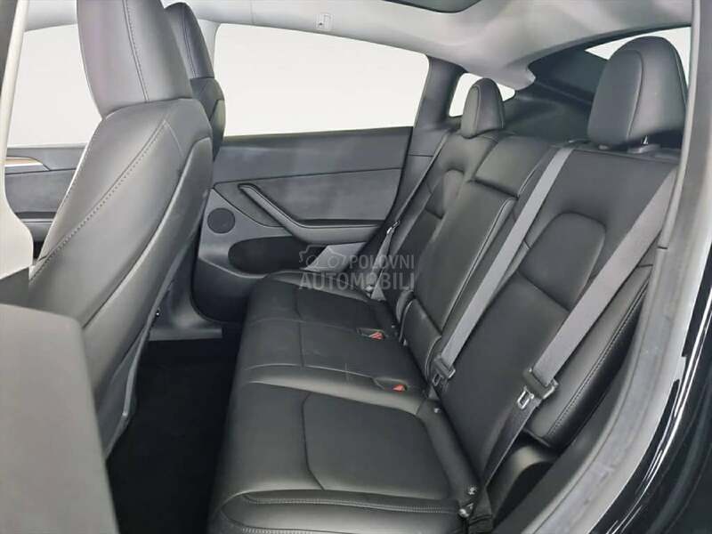 Tesla Model Y DUAL LONG RANGE AWD