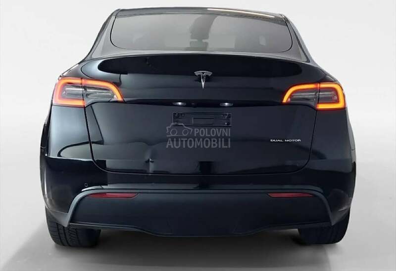 Tesla Model Y DUAL LONG RANGE AWD