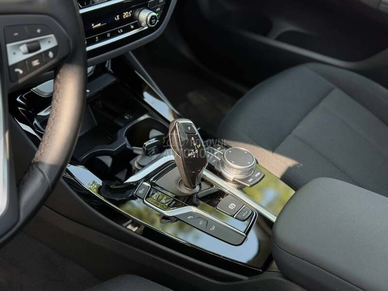 BMW X3 xDrive/360/Virtual