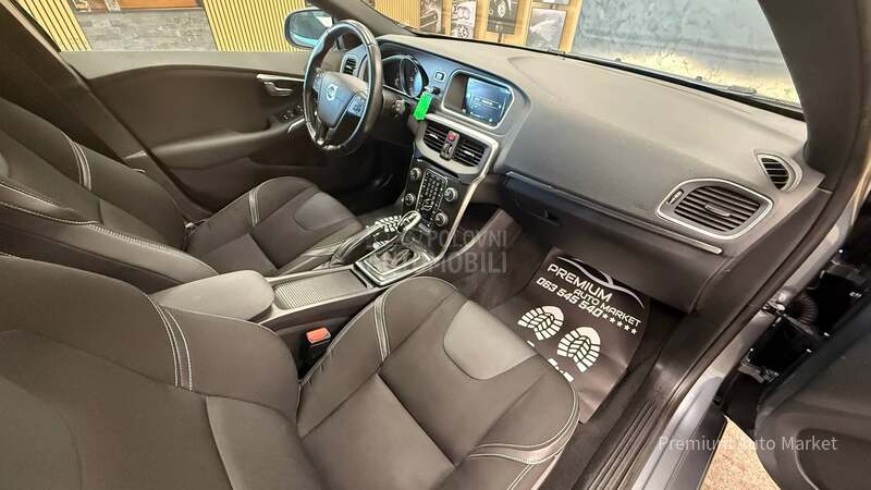 Volvo V40 //2.0 D2//RESTY//NOV